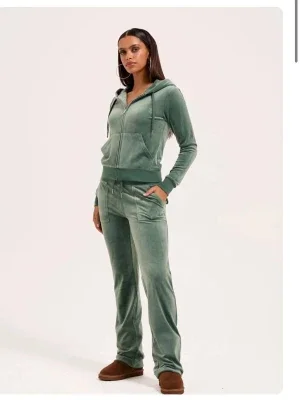 Classic Velour Del Ray Pant Duck Green