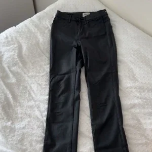 Svarta skinny skinnbyxor från ONLY