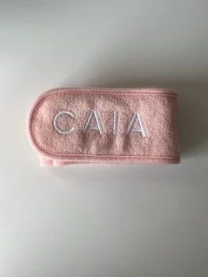 Rosa hårband från CAIA