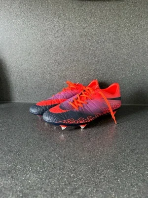 Nike Hypervenom fotbollsskor skruvdobb