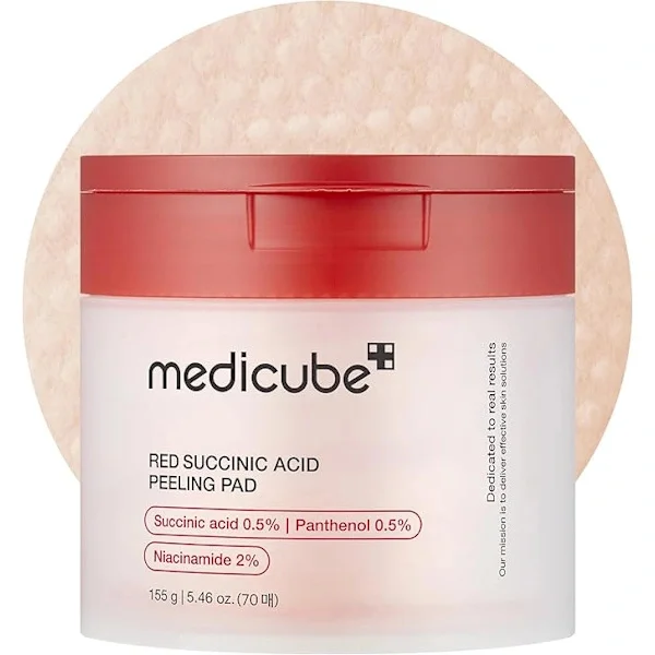 Medicube Zero Pore Pads 2.0, en ansigtstoner-pad med dobbelt tekstur, der indeholder 4,5% AHA (mælkesyre) og 0,45% BHA (salicylsyre), fjerner 