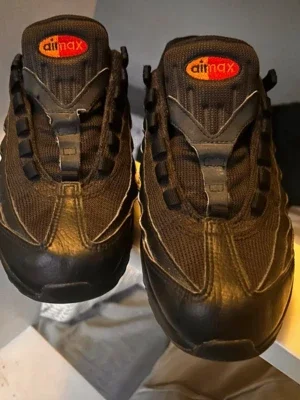 Svarta Nike Air Max 95 sneakers utan snören