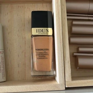 IDUN Minerals Nordic Veil Foundation