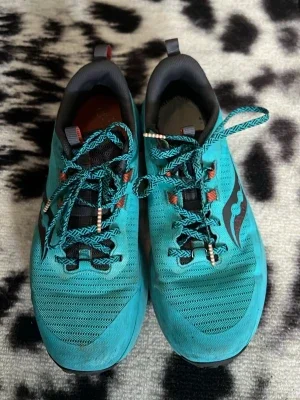 Turkosa Saucony sneakers mesh