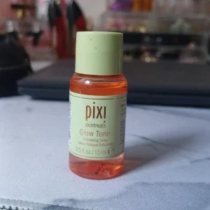 Pixi Glow Tonic exfolierande toner