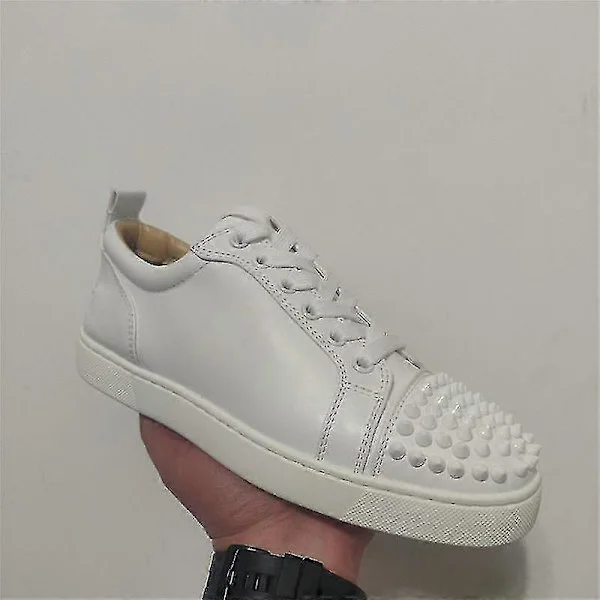 Afslappede sko med rød sål, lav hæl, flad sål, spidse flade sorte sneakers