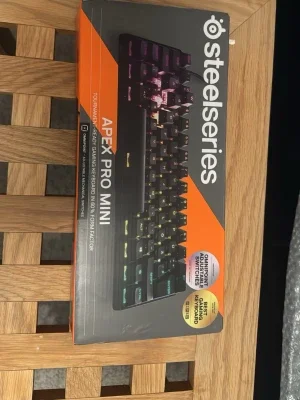 SteelSeries Apex Pro Mini tangentbord