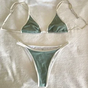 Grön Bikini