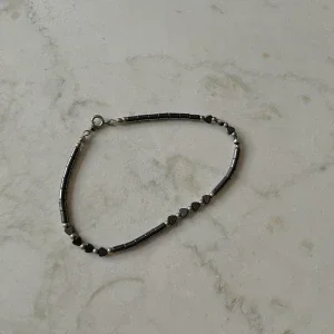 Mini Hearts Goth Anklet