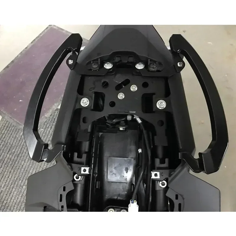 AliExpress - Barres d'appui arrière de moto, poignée de Rail d'appui pour passager de siège arrière pour Yamaha MT07 MT-07 FZ-07 FZ07 2014 2015 2016 