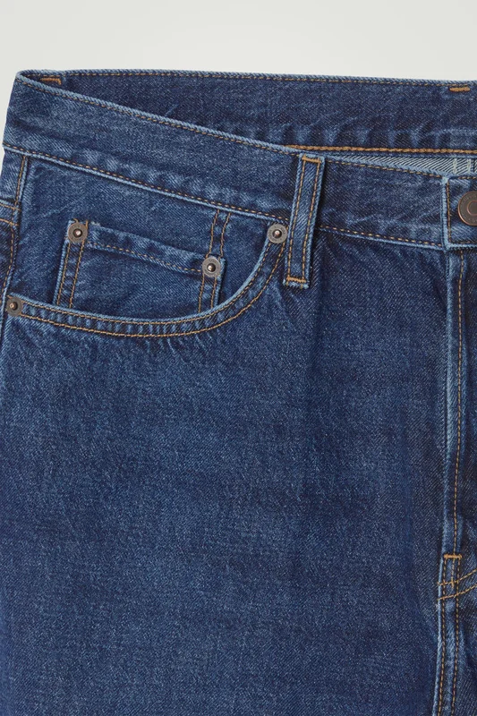 COS Men's Pillar Regular Fit Tapered Jeans in Azul