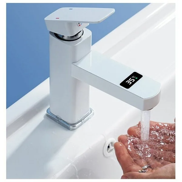 Servantbatteri i rent messing, baderomsbatteri med lufter, servantbatteri, krom-hvit finish