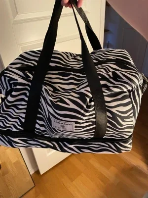 Zebramönstrad weekendbag Zuomanni