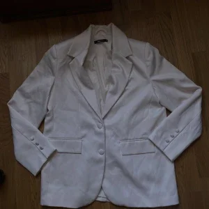 Vit blazer kavaj