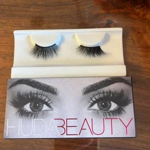 Huda beauty fransar
