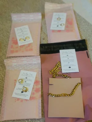 Gift Set - 1 necklace get 3 earings free