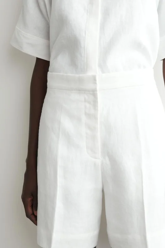 COS Women's Tailored Elasticated Linen Shorts in White