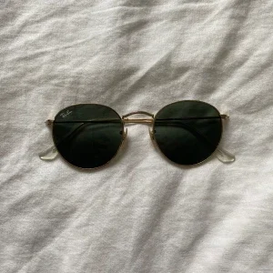 Ray-Ban runda solglasögon