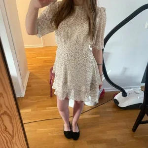 Adoore asymmetric dress lemon