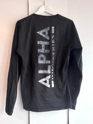 Svart långärmad topp Alpha Industries