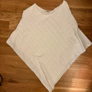 vit poncho