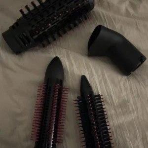 Remington varmluftsborste med tillbehör