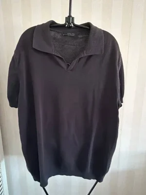 Svart polotopp från Zara Man