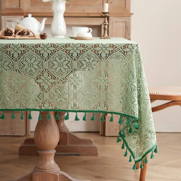 Grønn heklet duk med frynser og brodert blondemønster, rektangulær linduk med blomstermotiv for fester 150 x 150 cm