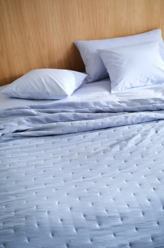 Jotex - 260 Calm Överkast Ljusblå Bedspread - Köp Dubbelsäng hos Jotex