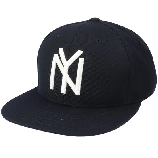 American Needle - Black snapback Czapka Z Daszkiem - New York Black Yankees Archive 400 Black Snapback @ Hatstore
