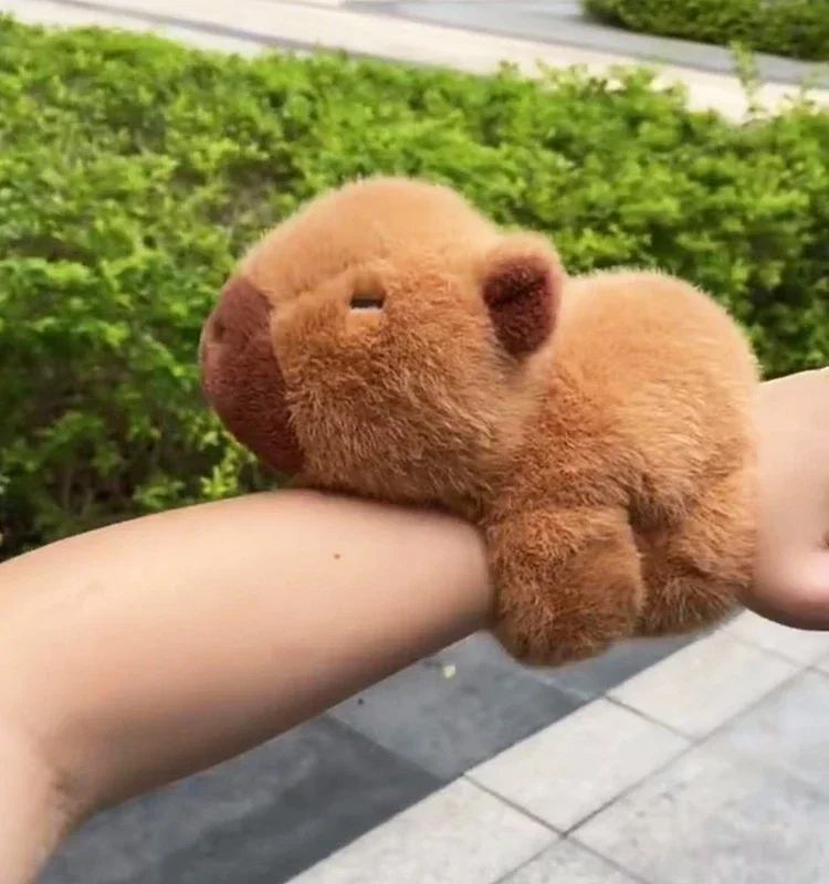 AliExpress - Joli Capybara Animal Slap Snap Wrap Bracelet Bracelet en peluche Animal en peluche Kawaii Capybara main anneau Bracelet enfant jouets 