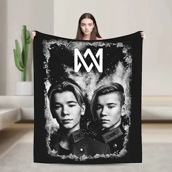Marcus och Martinus Filt Mjuk och Lätt Filt för Soffa och Säng (TE430) (D)