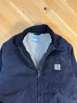 Vintage Carhartt Detroit Jacket - Faded Black - Sherpa Lined - Skick 9/10