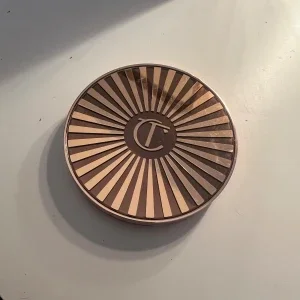 Charlotte Tilbury bronzer medium
