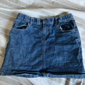 Jeanskjol från polarn o.pyret