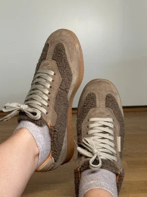 Brown sneakers från Steve Madden