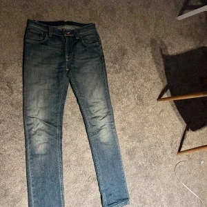 Blå nudie jeans Lean dean