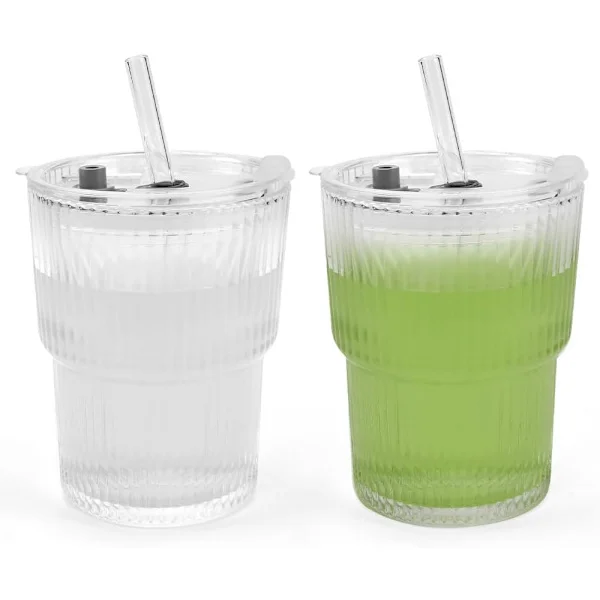 2 stk. glas tumbler med låg og sugerør, 400 ml glas tumbler med låg og sugerør, ribbet glas tumbler, med lækagesikkert låg