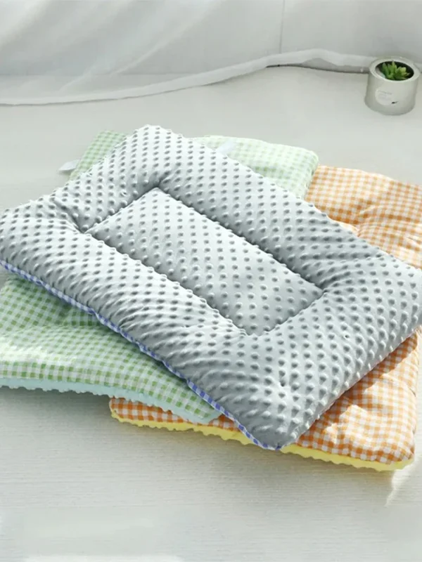AliExpress - Accessoires pour chiens lit pour chiens tapis rond maison pour animaux de compagnie lie marchandises pour animaux fournitures coussin 