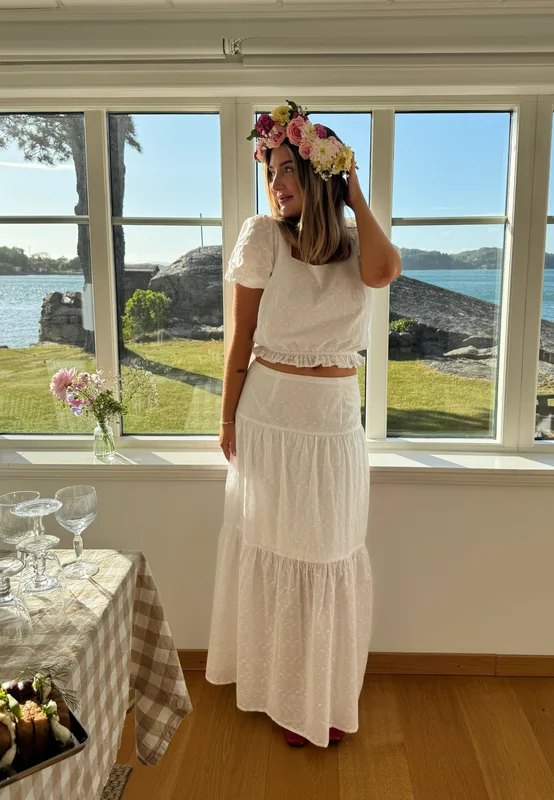 BUBBLEROOM - Broderie Anglaise Maxi Skirt - White