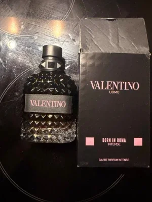 Valentino Uomo Born In Roma Intense