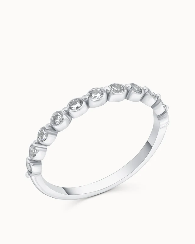 Alliancering Luna 18K Hvidguld - Forlovelsesringe & Vielsesringe hos Vanbruun
