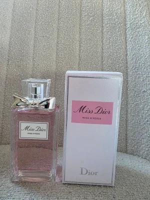 Miss Dior Rose N'Roses parfym