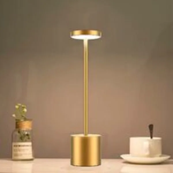 Uppladdningsbar trådlös LED-bordslampa, 1800Ah modern batteridriven lampa, för utomhusbruk, terrass, restaurang, guld