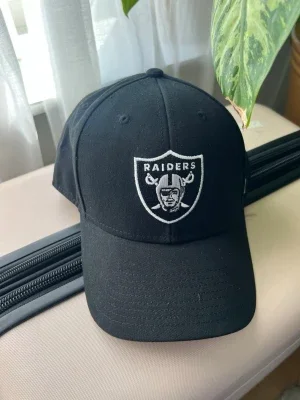 Raiders keps '47