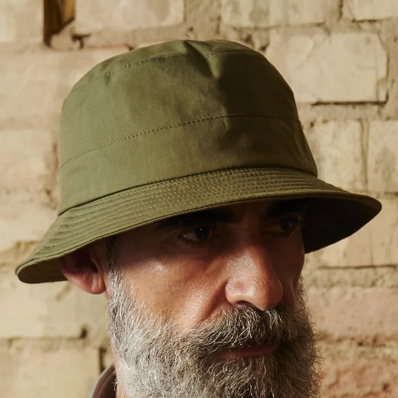 Gino olivovo-zelený vodeodolný klobúk Moda v štýle bucket for Men