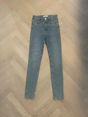 High waist Molly jeans Gina Tricot