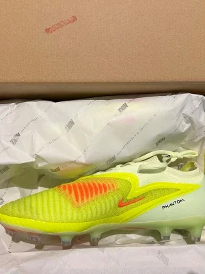 Nike Phantom AG fotbollsskor gul