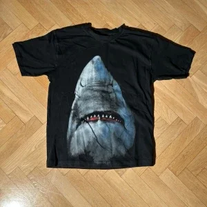 Givenchy shark print T-shirt