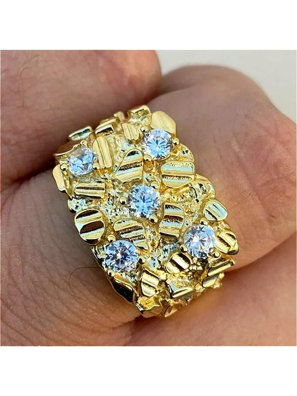 AliExpress - Vintage synthetische zirkonia getextureerde onregelmatige gouden ring voor dames heren hiphopstijl mode festival sieraden accessoires 